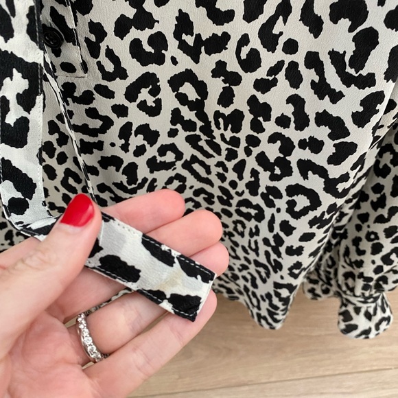 J. Crew Classic Fit Ruffleneck Popover Shirt in Bold Leopard Size 4 - Picture 6 of 6